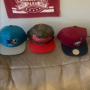 3 varietie hats(all for 1 price)